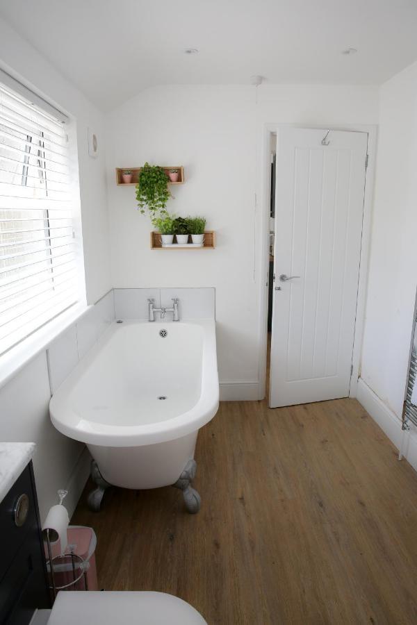 Fully Refurbished Property-March 22-Next To Beach Лоустофт Екстер'єр фото